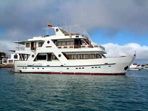 GALAPAGOS ISLANDS TOURS