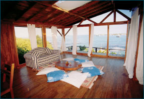 GALAPAGOS ISLANDS HOTELS - ACCOMMODATIONS - RESORTS - HOSTELS - PENSIONS